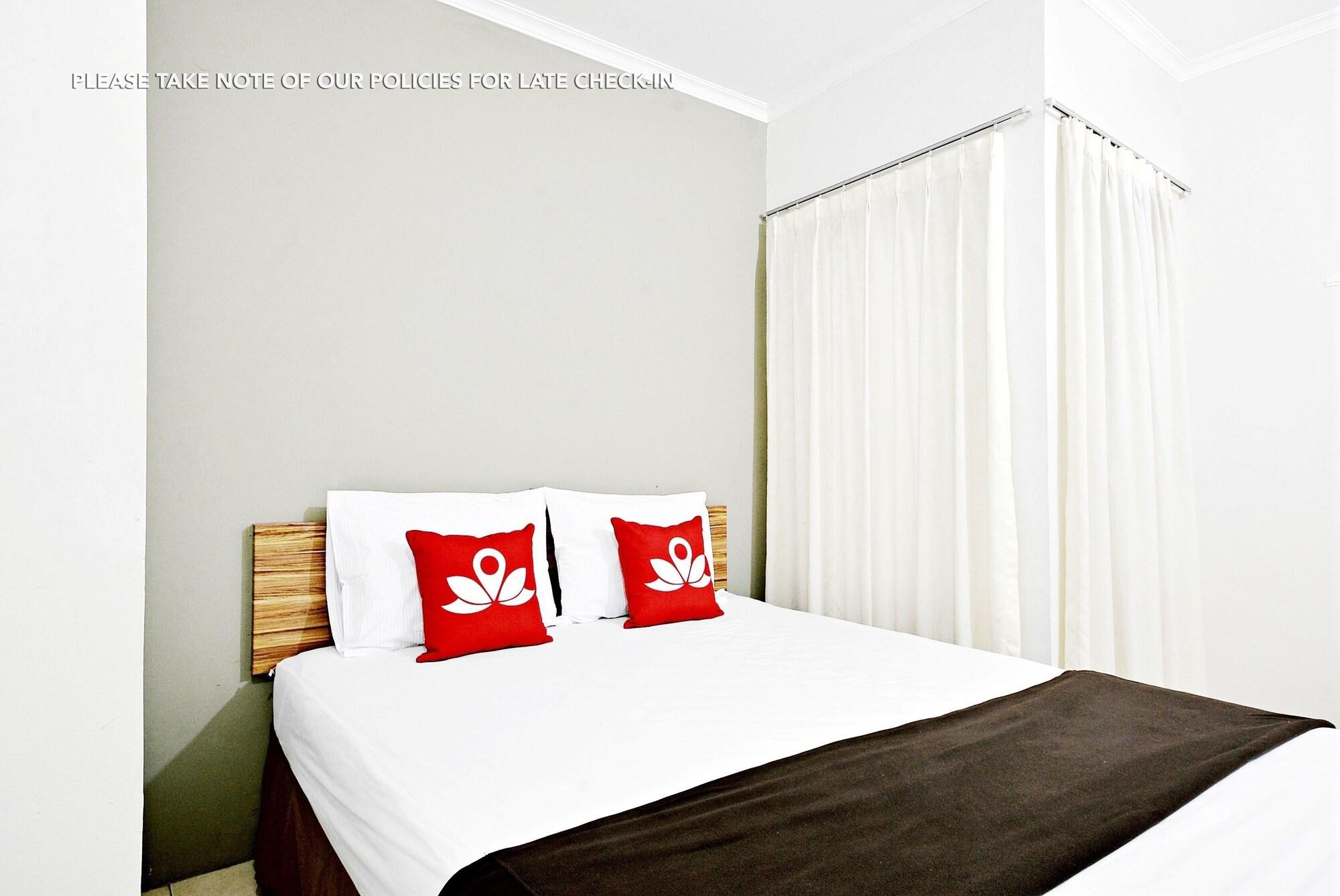 Zen Rooms Mampang Prapatan Jacarta Exterior foto